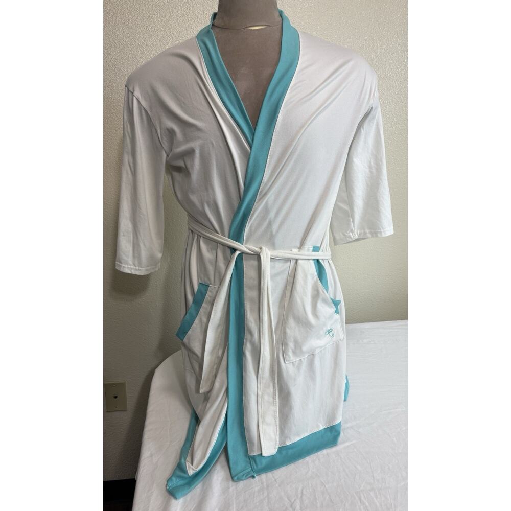 Hello Mello Woman’s Size S/M Robe Coverup White Soft Shower Attached Belt Lounge